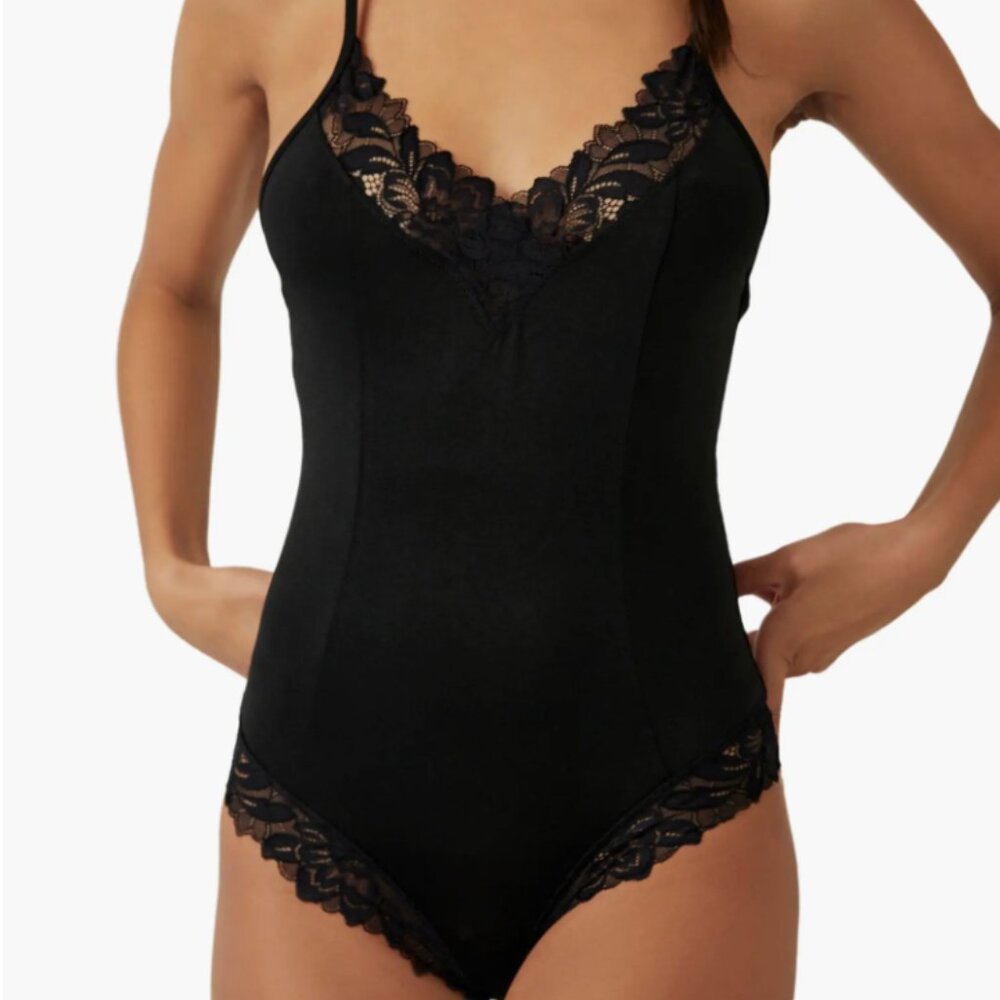Free People Intimately Wild Bunch Black Lace Bodysuit ~ Size L ~ NWT